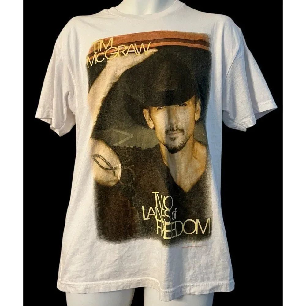 Tim McGraw Large Two Lanes of Freedom 2013 Tour t shirt